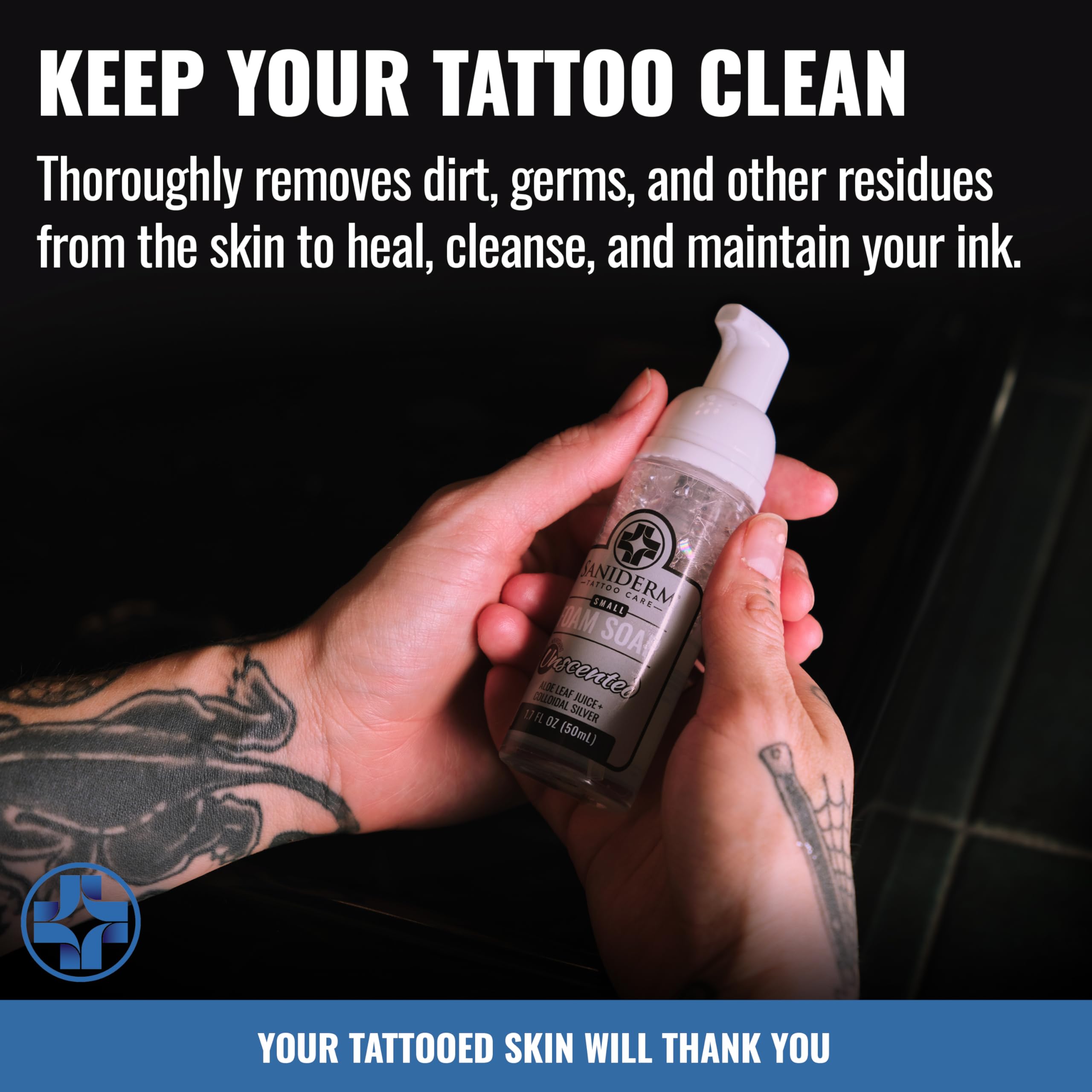 Saniderm Foaming Tattoo Soap, coloidal plata y aloe vera, limpia y cuida la tinta.