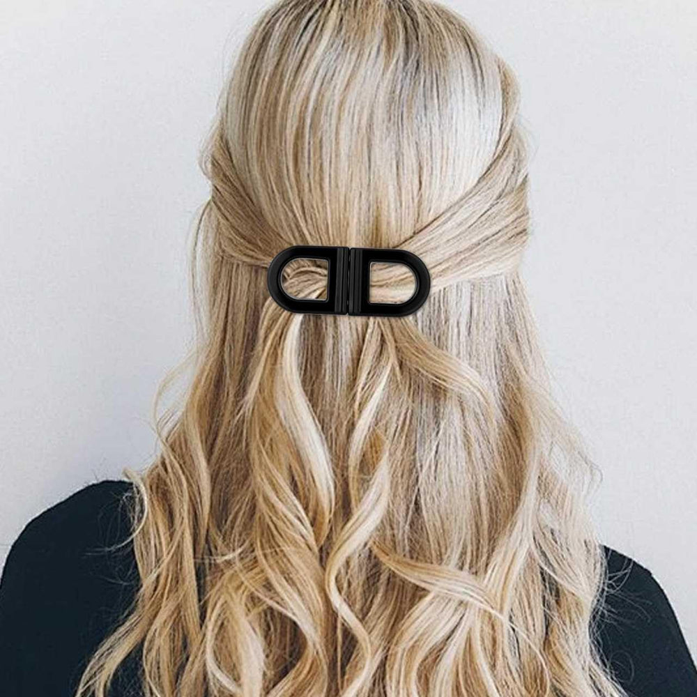 Sapathel clip leopardado aporta estilo diario y practicidad.
