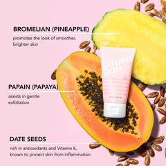 Saturday Skin Rub-A-Dub Refining Peel Gel ofrece masaje de un minuto para suavizar la piel.