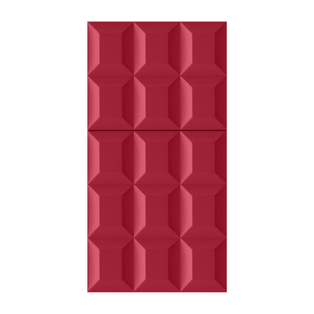 SCENT BEAUTY Sabrina Carpenter Cherry Baby cap-closeup, highlights cherry-chocolate notes for evening allure
