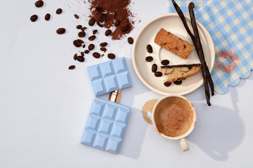 Scent Beauty Sabrina Me Espresso note-ginger-chocolate close-up hints playful sweetness
