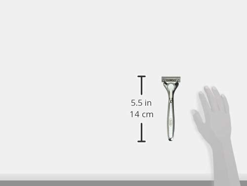 Schick Quattro packaging shows 16 refills for easy replacement.