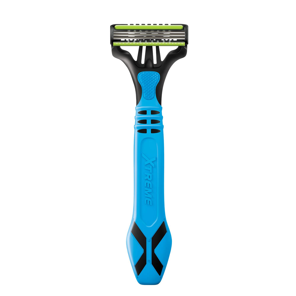 Schick Xtreme 3 Duo Comfort razor easy rinse design helps prevent blade clogging.