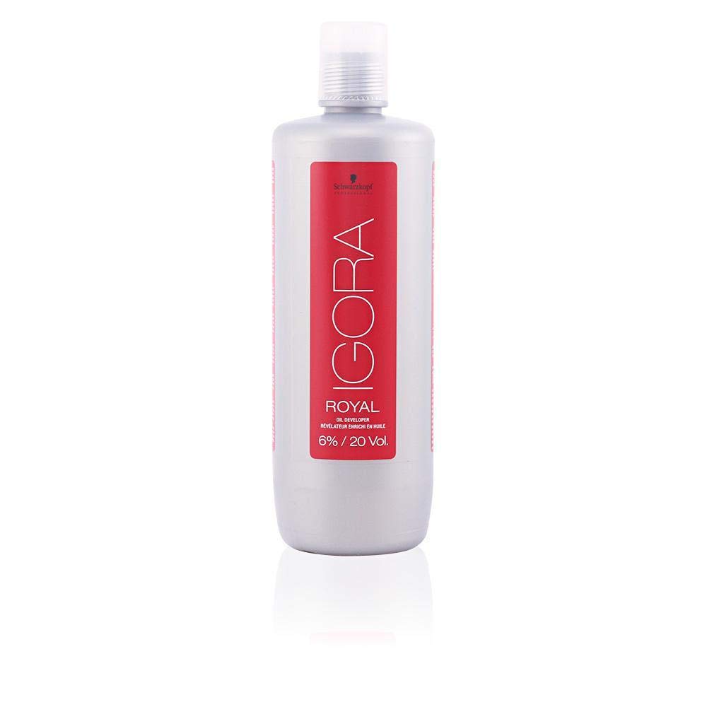 Schwarzkopf Royal IGORA Activ pigments penetrate hair for deeper shade.