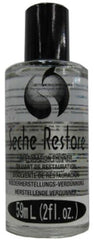 Seche Restore: vertido de frasco para una aplicación suave y uniforme.
