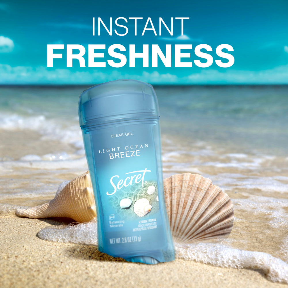 Secret Fresh packaging box communicates identity and daily protection.