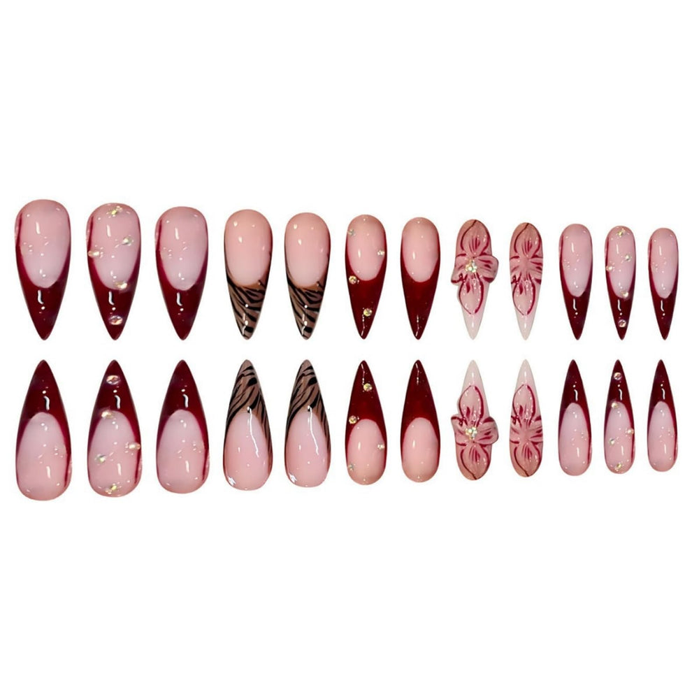 SEENEEY natural-fit nails with delicate curves for comfortable all-day wear.