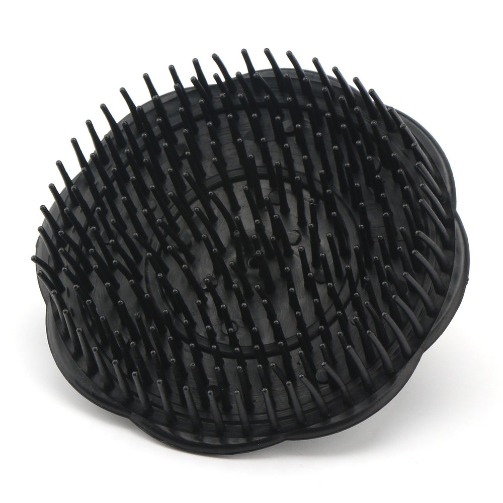 Segbeauty full-head cleansing tool helps exfoliate scalp.