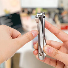 SEKI EDGE SS-112 lever grip improves control for seniors and arthritis.