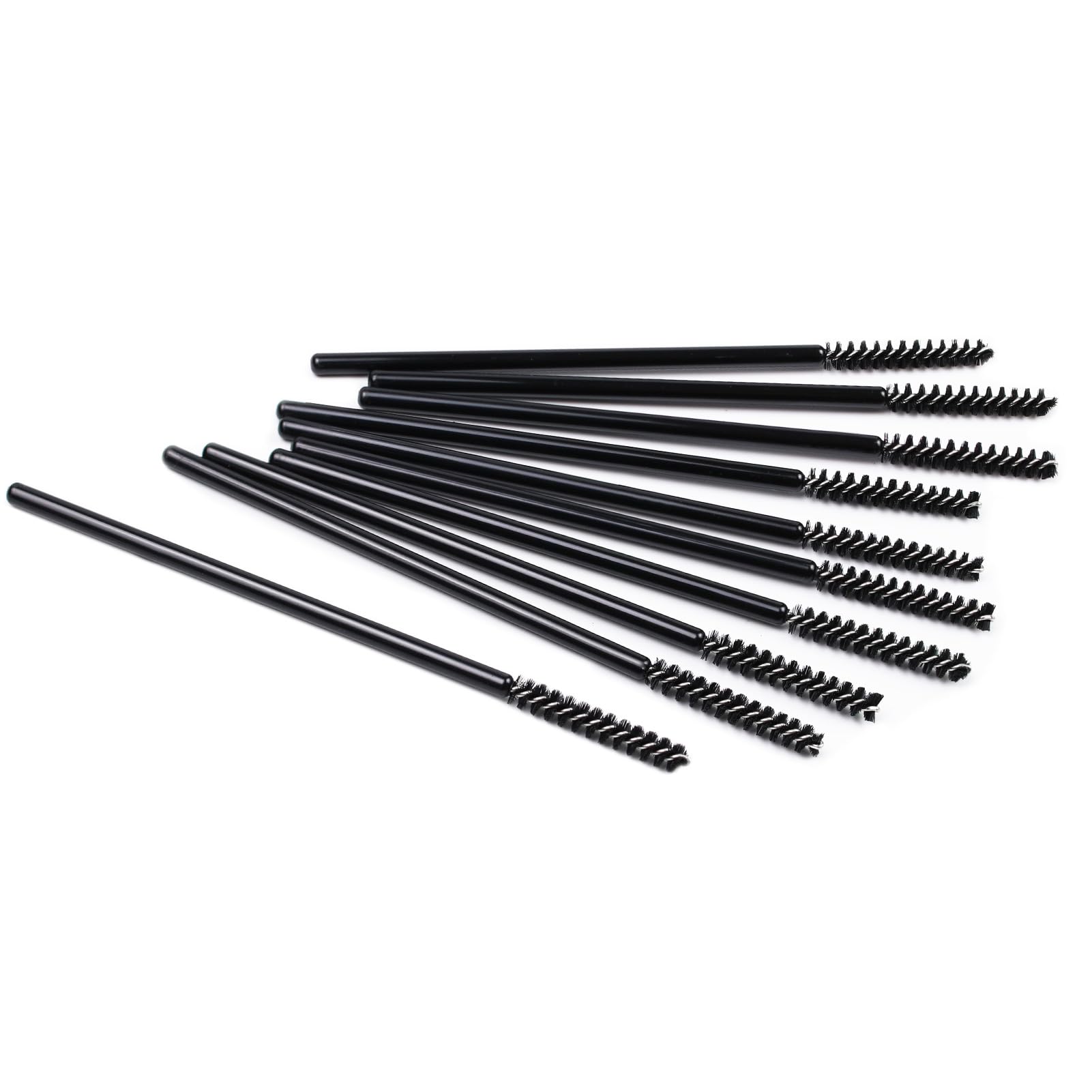 SenRocc spiral-design wand helps separate lashes and prevent clumps during makeup.