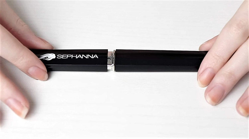 SEPHANNA glass nail file in bag protected by hard case