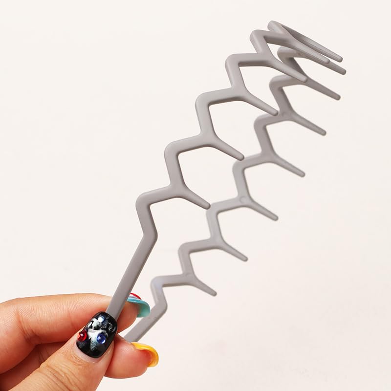 SHE LIAN Zigzag headband close-up shows wave teeth design for grip.