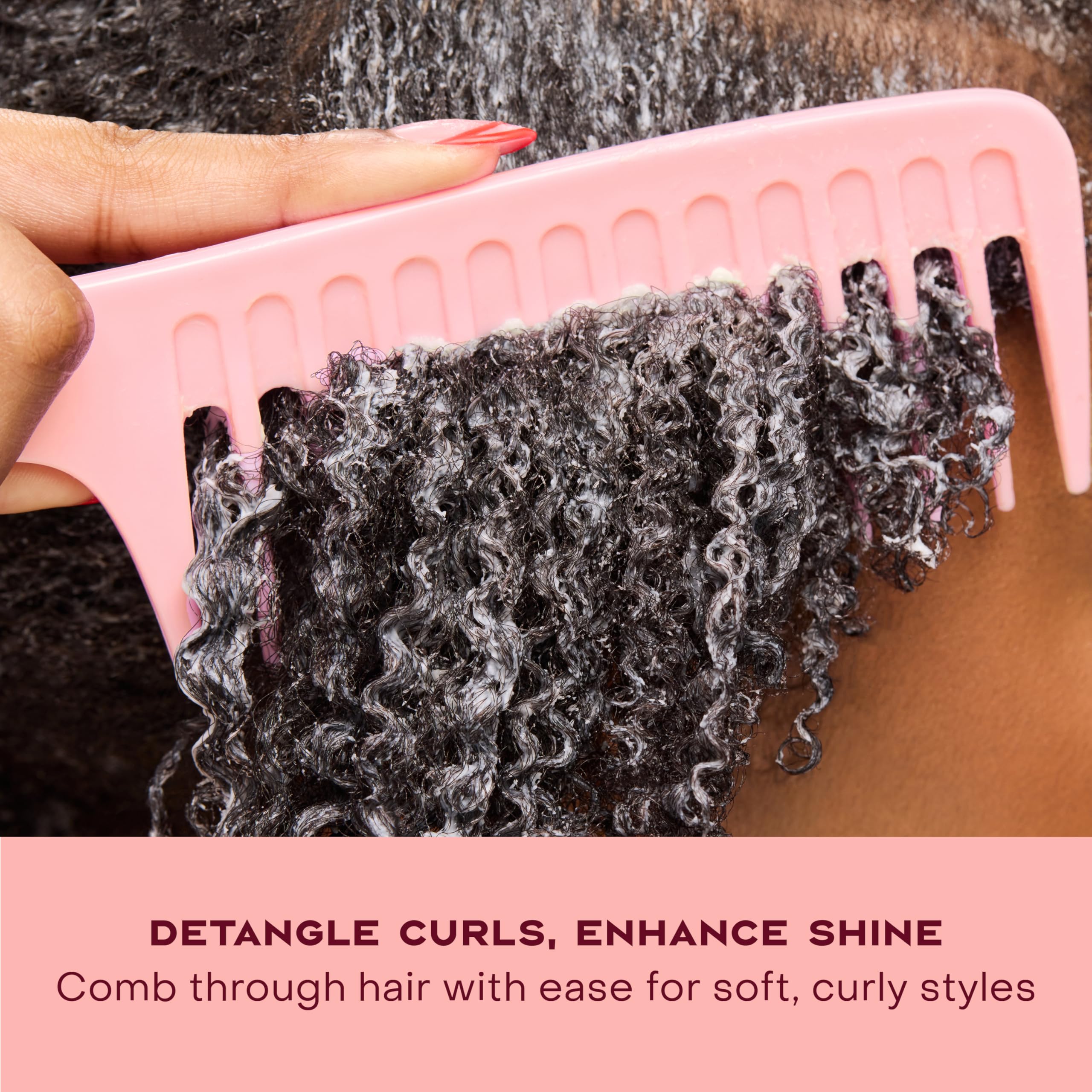 Hidratación duradera para cabello grueso y rizado con SheaMoisture Coco Hibisco.
