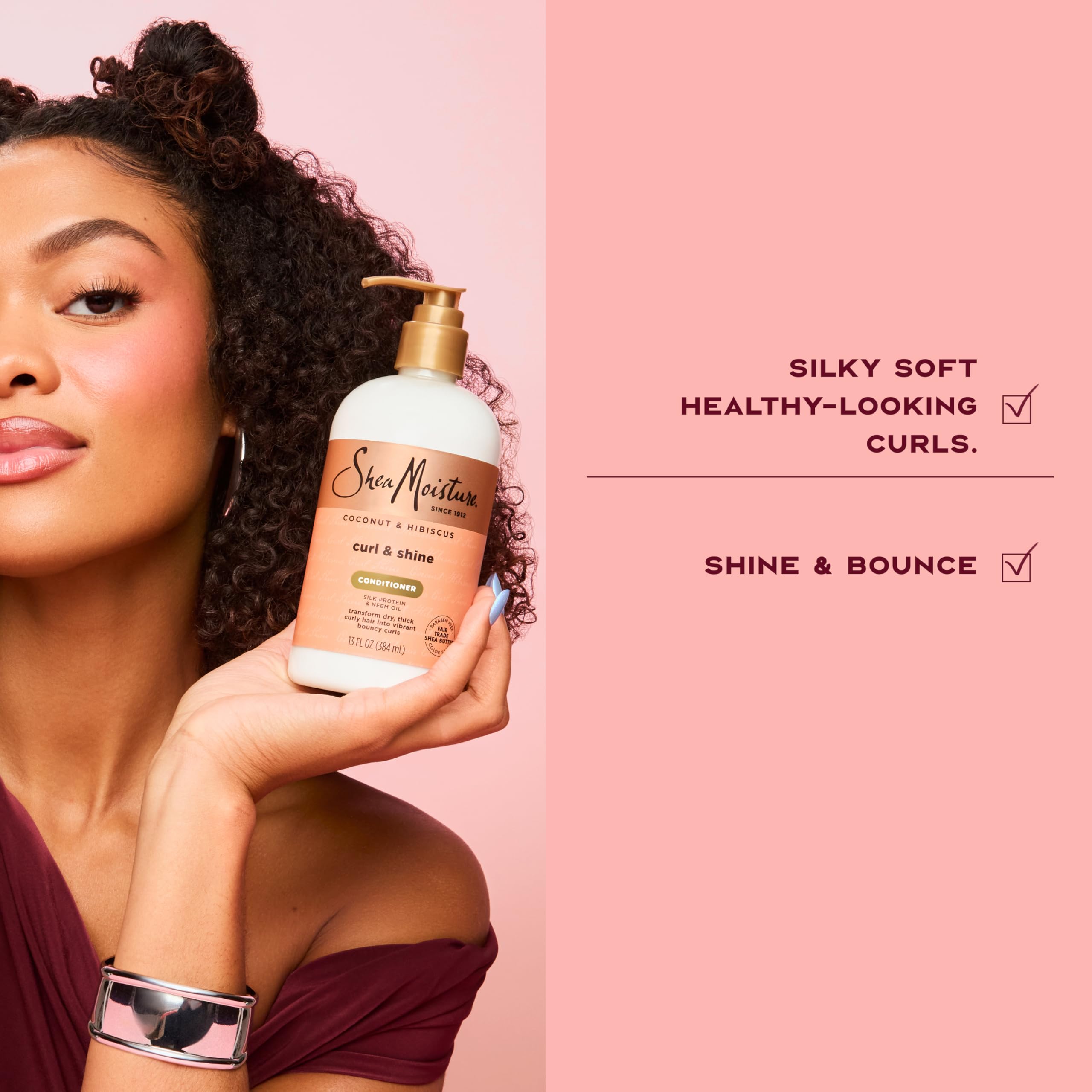 Rizos definidos y brillantes con SheaMoisture Curl & Shine.