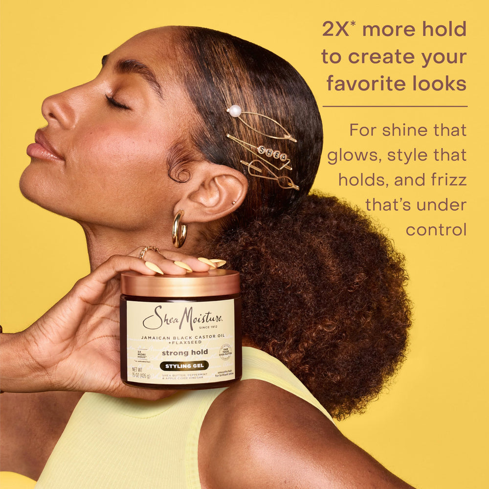 SheaMoisture Gel Fuerte, aceite-de-ricino: brillo suave y suavidad natural.