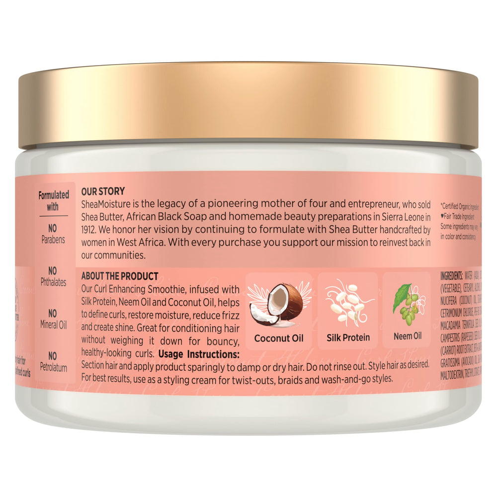 Aplicación suave de SheaMoisture Smoothie en rizos húmedos o secos
