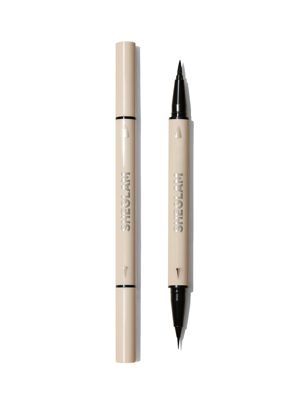 SHEGLAM delineador de doble punta negro para delineado versátil y duradero.