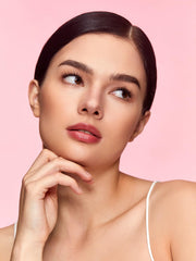 SHEGLAM efecto 3D para mayor dimensión facial.