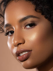 SHEGLAM Glow Bloom Tea Cake highlighter swirl adds subtle shimmer and hydration.