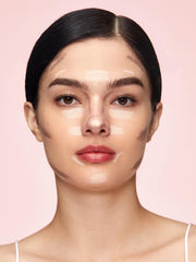 SHEGLAM textura cremosa facilita difuminar para acabado natural.