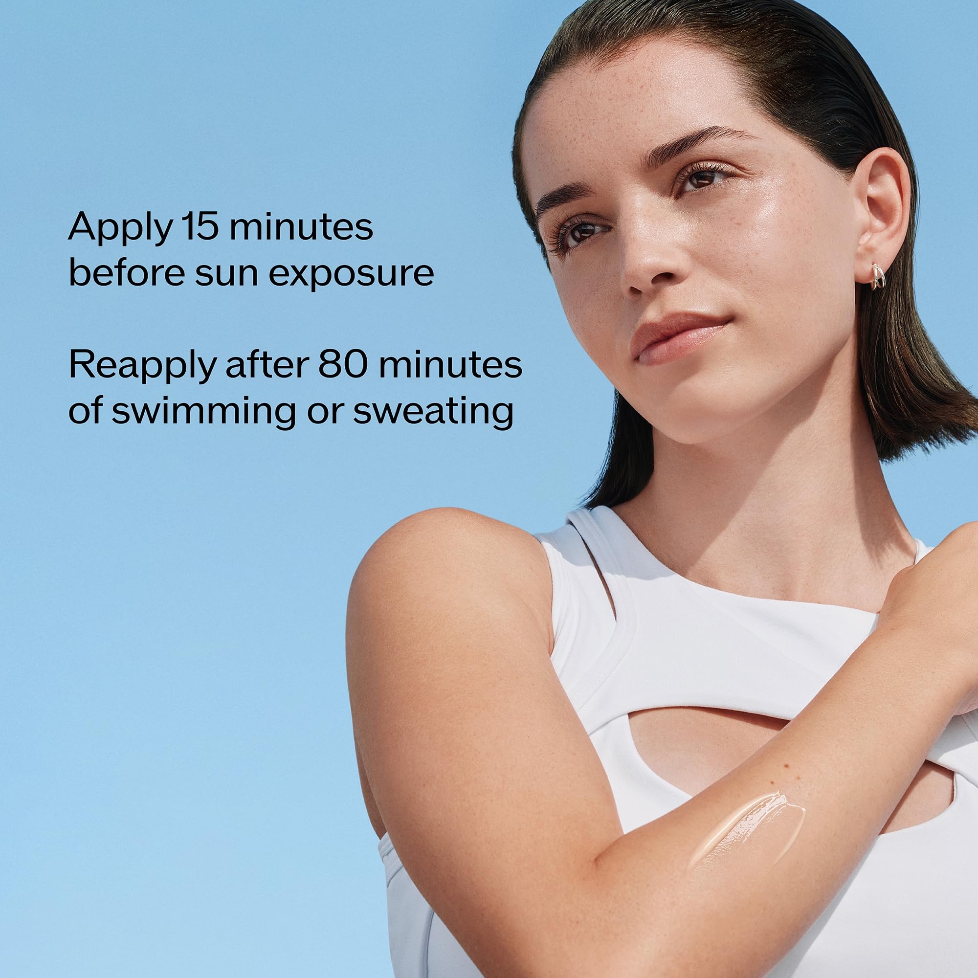 Hydration from algae complex keeps skin comfortable under sun exposure