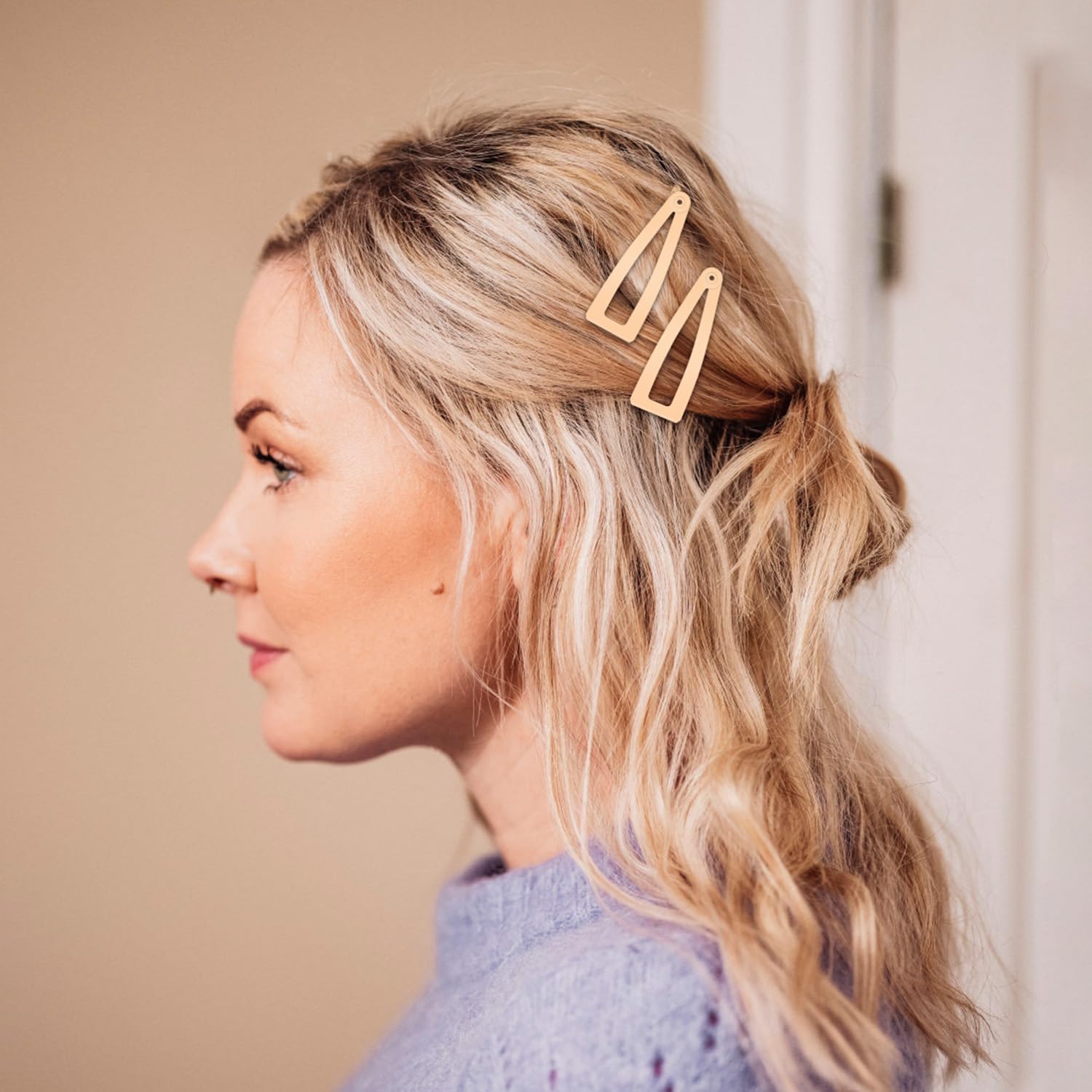 Sightor double grip hair clip gold adds subtle shine while gripping hair firmly