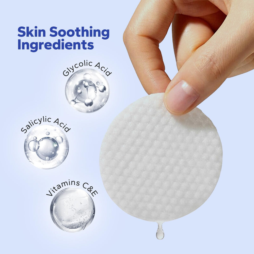 SilkyShark disco exfoliante aplicado en el rostro para limpieza y renovación suave.