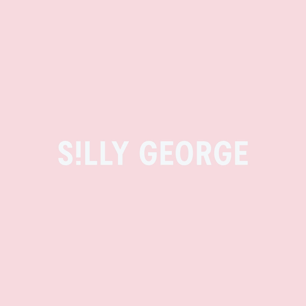 Silly George natural-look rosy 10mm lashes pair with many eye shapes.