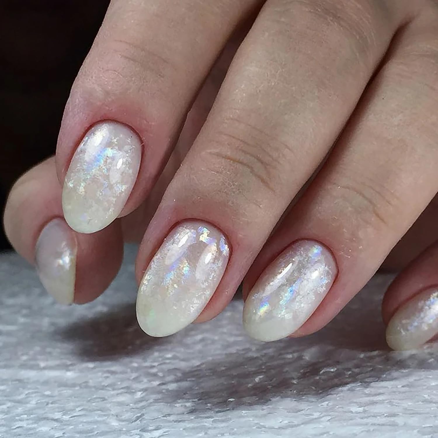 SILPECWEE Aurora natural-nails foil showcases quick, easy results