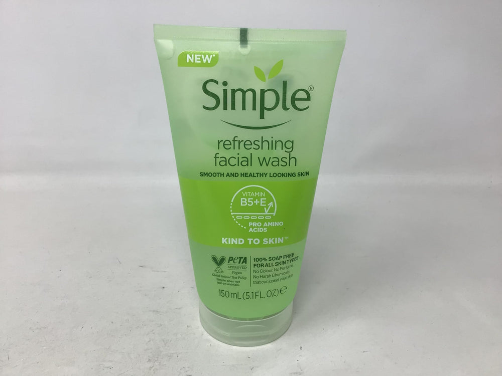 Simple gel sin jabón, textura gel suave para revelar piel limpia.