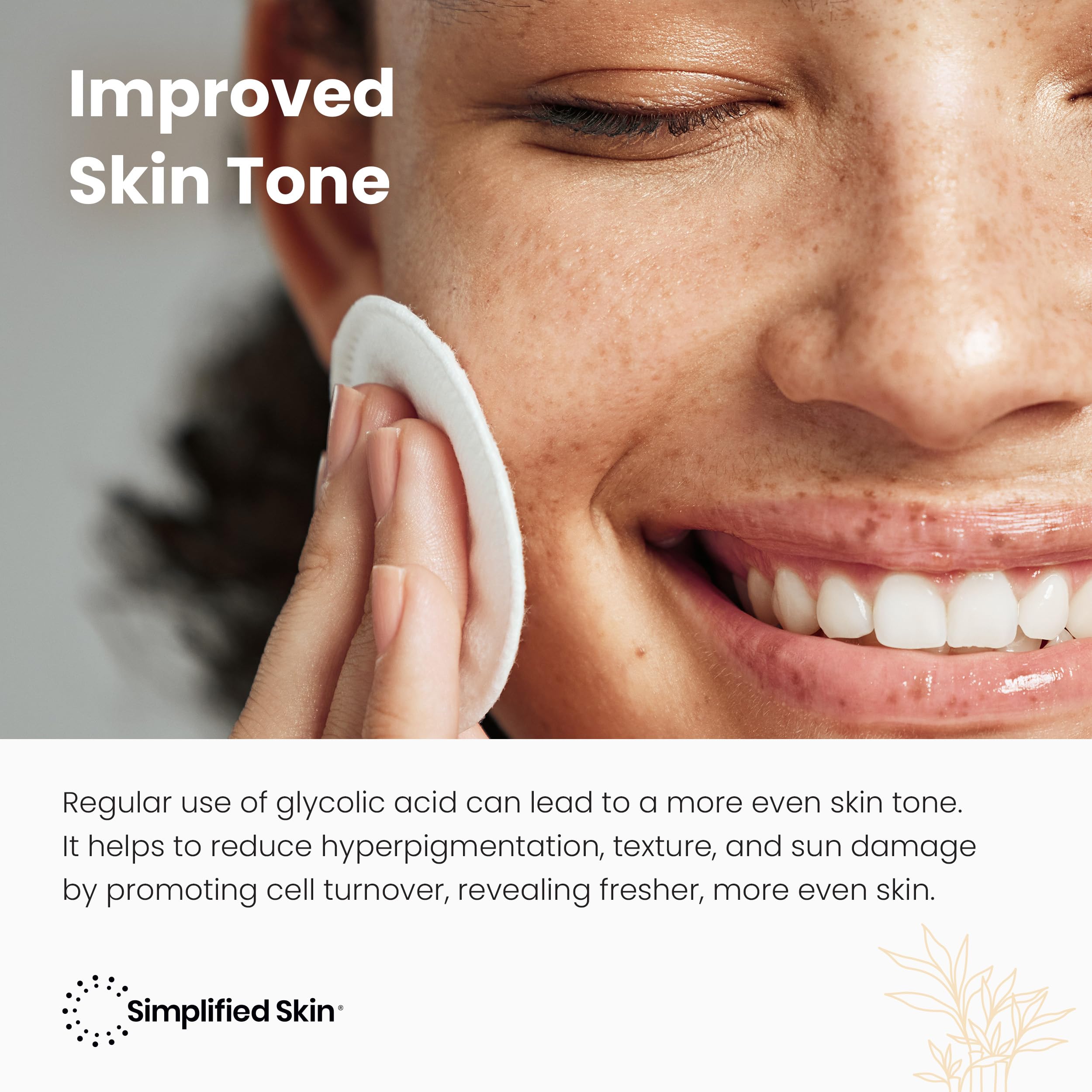 Aplicación con almohadilla de Simplified Skin, exfoliación suave del rostro.