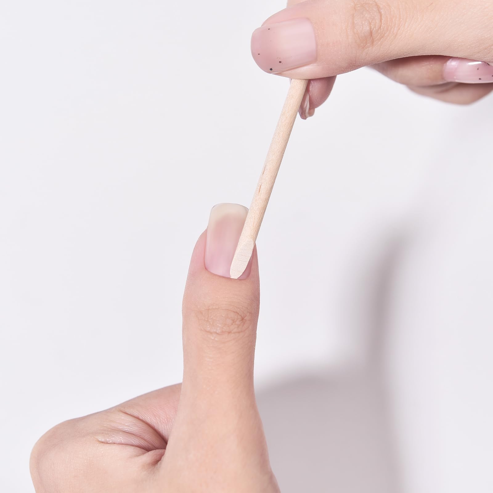 siyuwuro orange wood nail stick stored in clear tube for hygiene