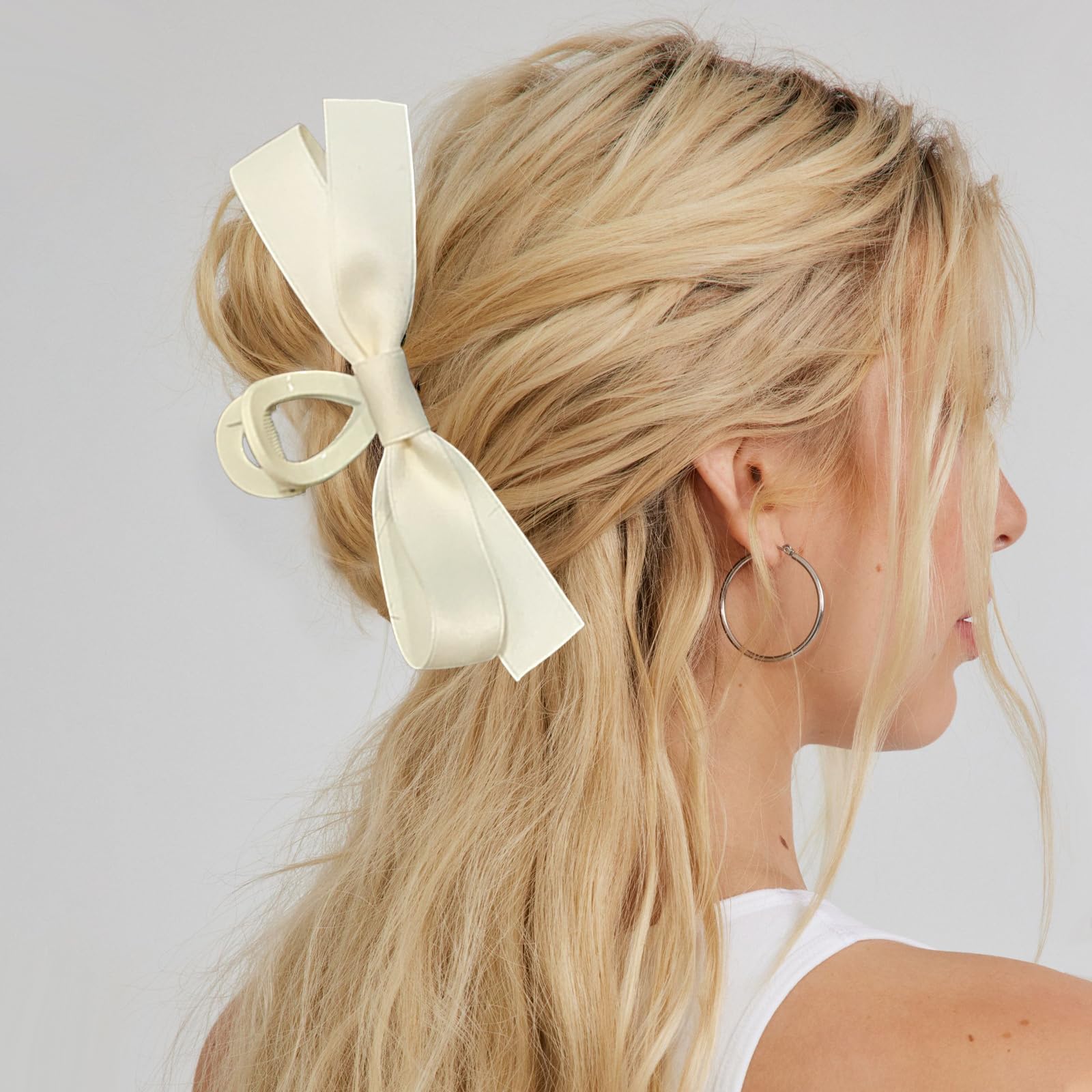 Sizobi claw clip designed for thick hair with strong grip