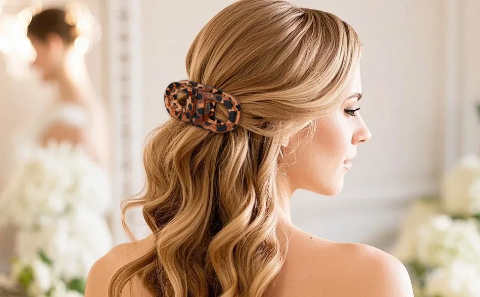 SJFMDN pocket-size-hair-clip ideal for on-the-go touch ups.