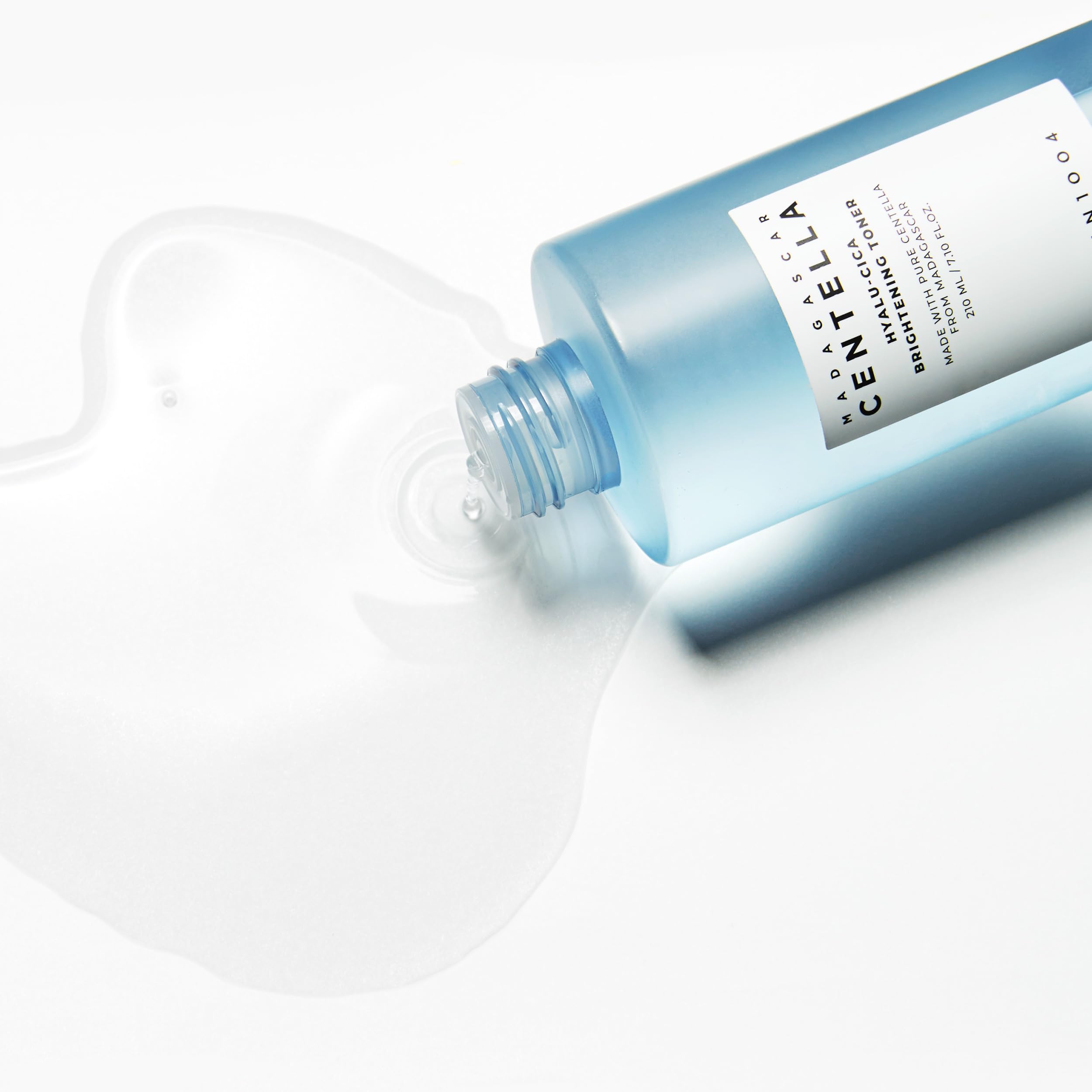 SKIN1004 Hyalu-Cica Toner, dermatológicamente probado para seguridad diaria.