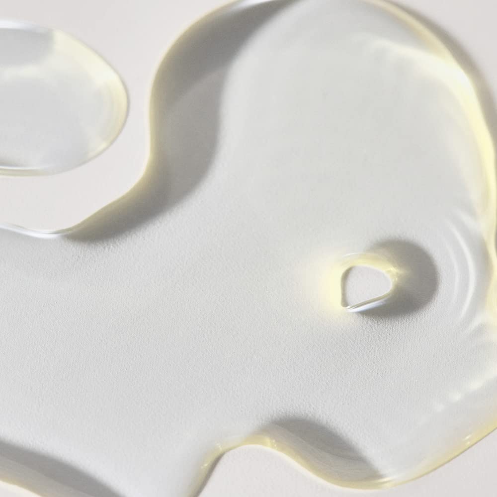 Sky Organics grapeseed oil body application provides smooth, non-greasy moisture