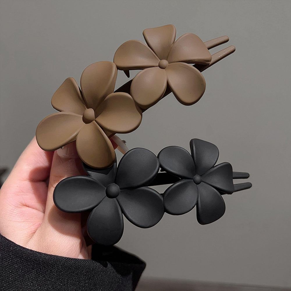 SL Sursarbelor Frangipani clip size 4-3x1-9x1-2 inches for easy styling