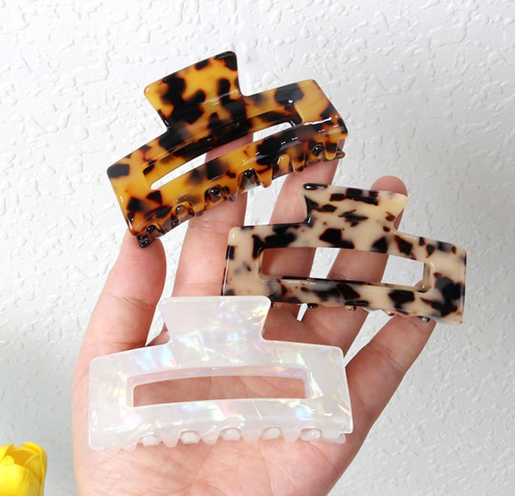 Pinza SL Sursarbelor tamaño medio adecuada para todo tipo de cabello.