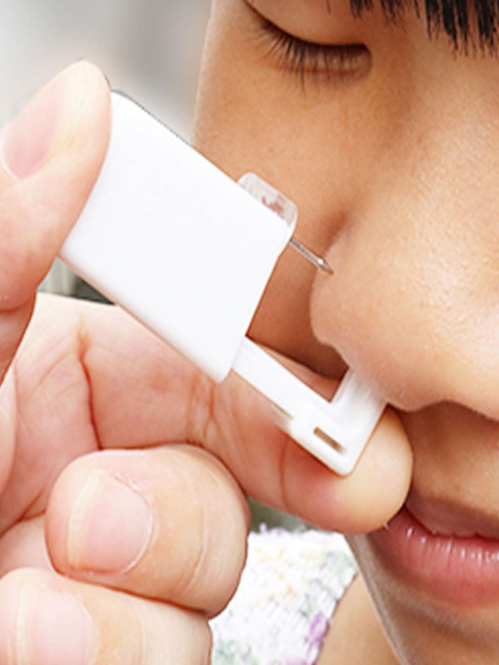 SLVIEKAE nariz piercing gun clic, diseño sin broche para mayor comodidad.