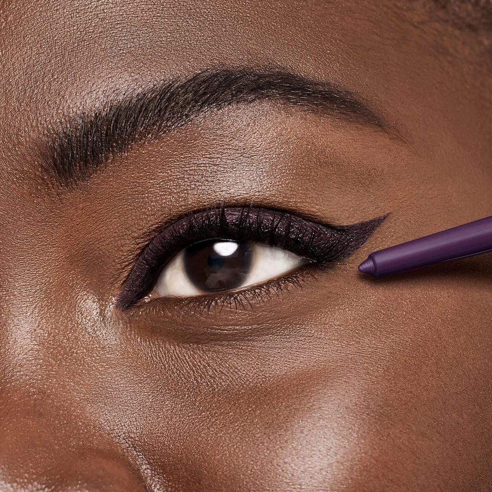 Smashbox Always Sharp waterline-ready eyeliner for tightline and inner rim definition.