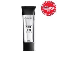 Smashbox Original Photo Finish primer smooth texture; blurs pores for a refined complexion.