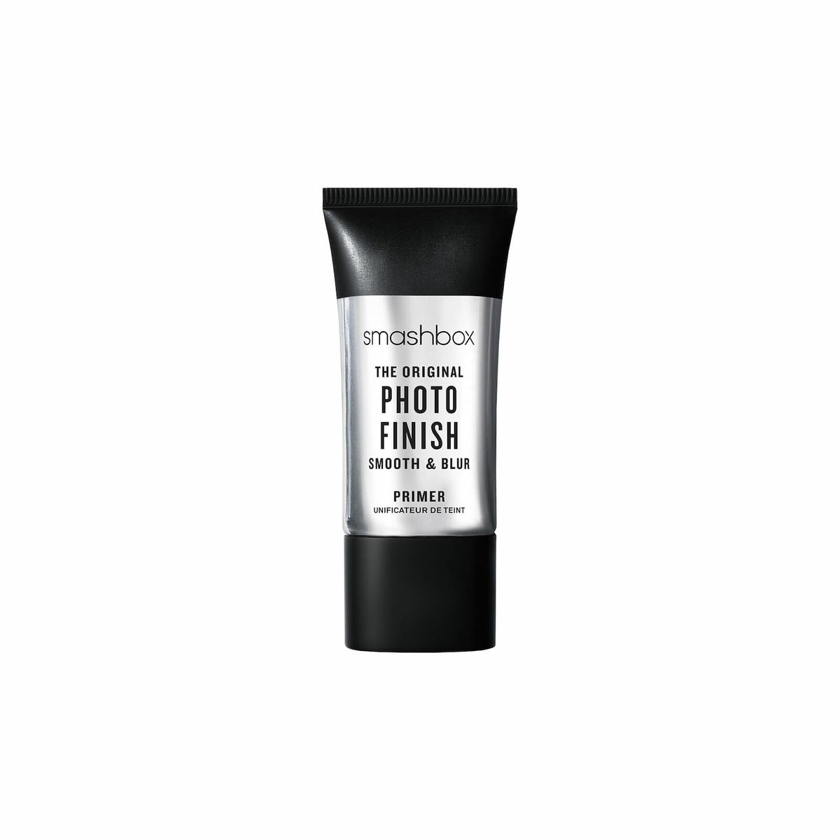 Smashbox Photo Finish suaviza líneas finas y poros para un acabado suave.