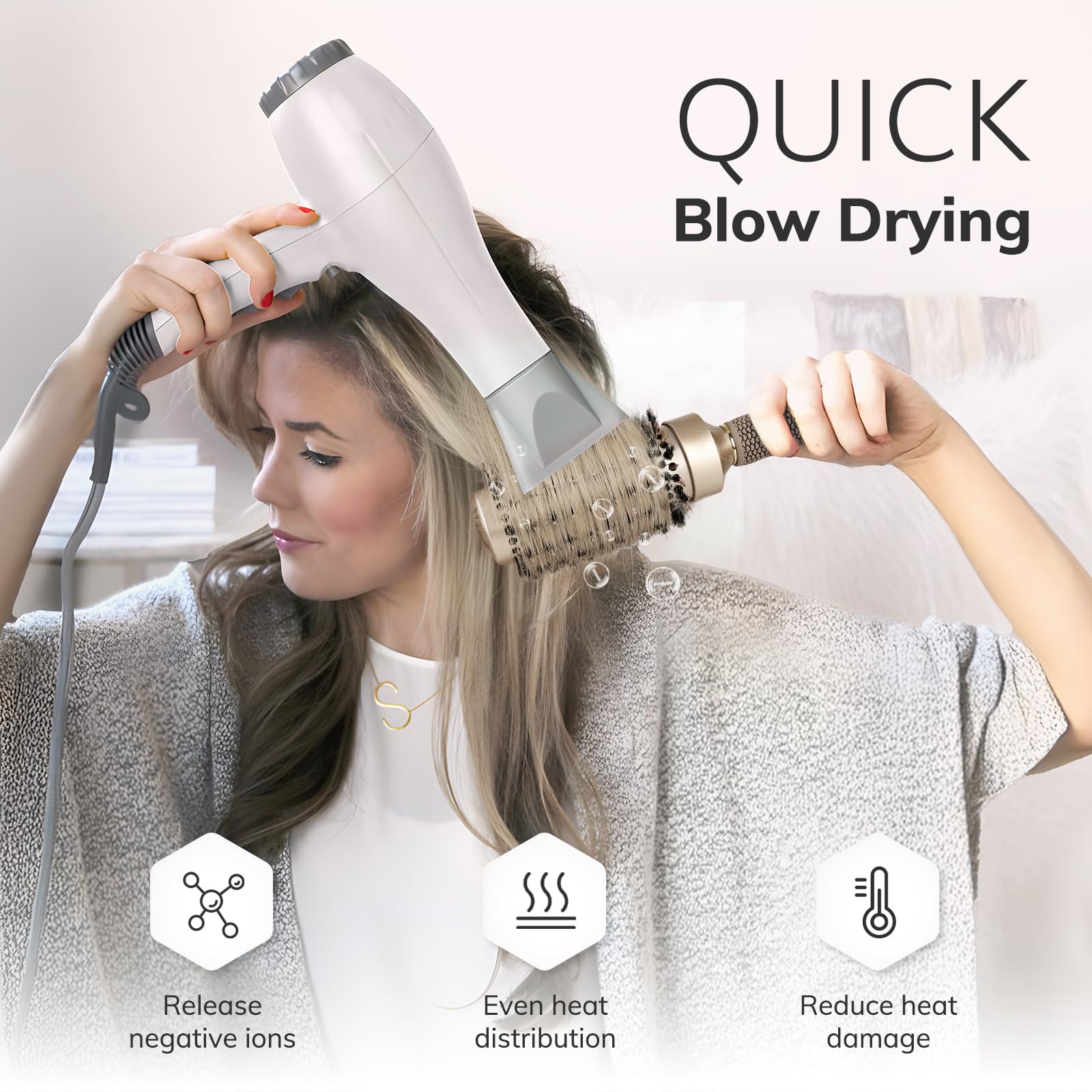 Sndyi round brush in action showing versatile straightening and curling.