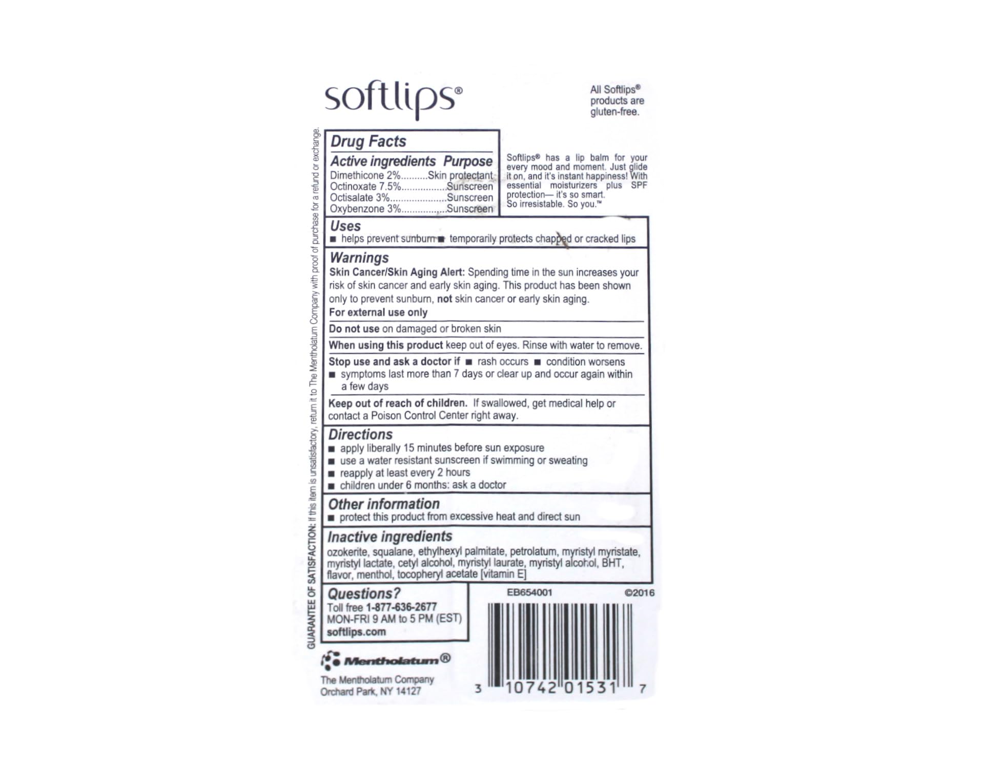 SoftLips bálsamo labial con cereza aplicado para hidratación rápida.