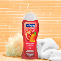 Softsoap Pomegranate Mango Spritz bottle with pump for easy application.