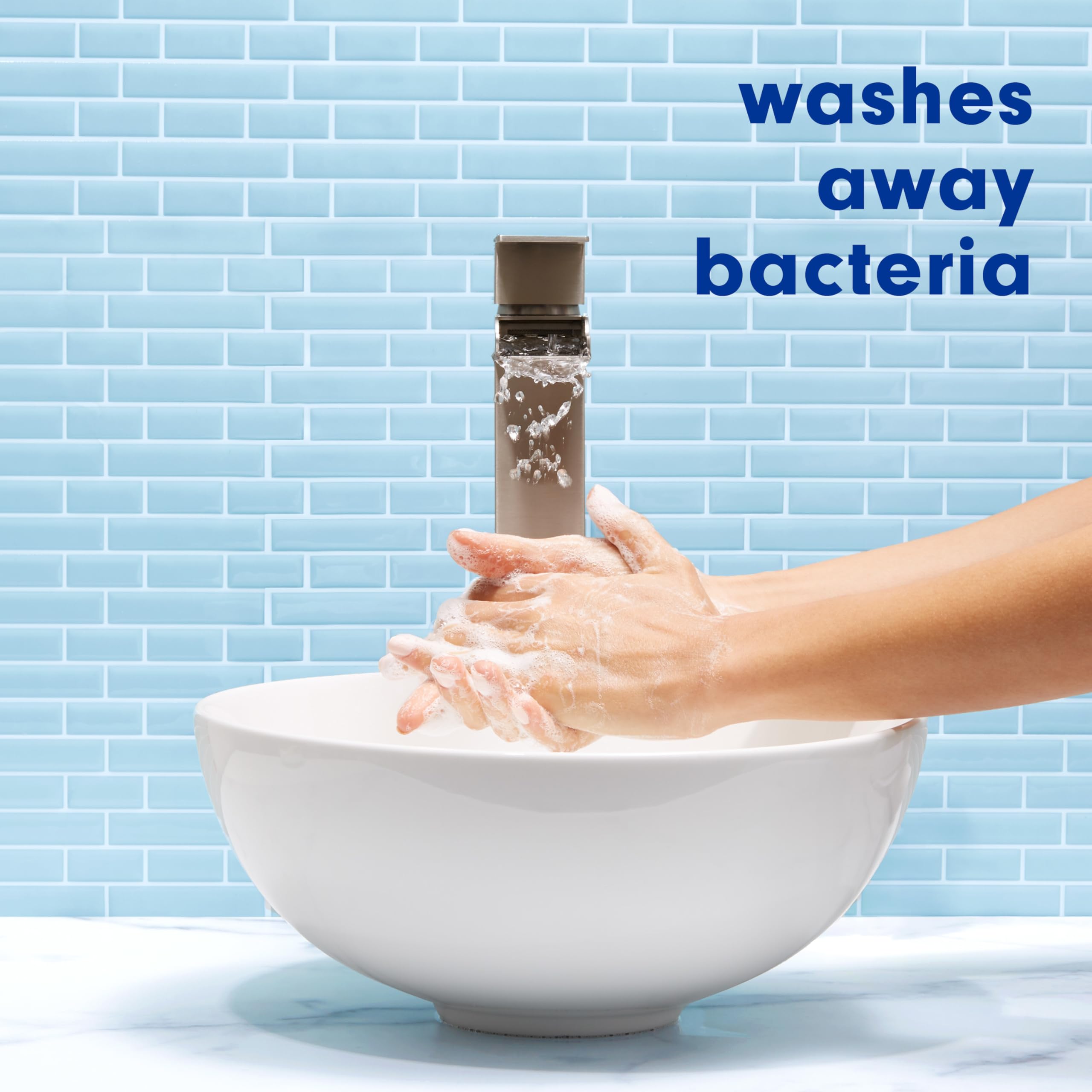 Softsoap textura cremosa al frotar, sensación suave.