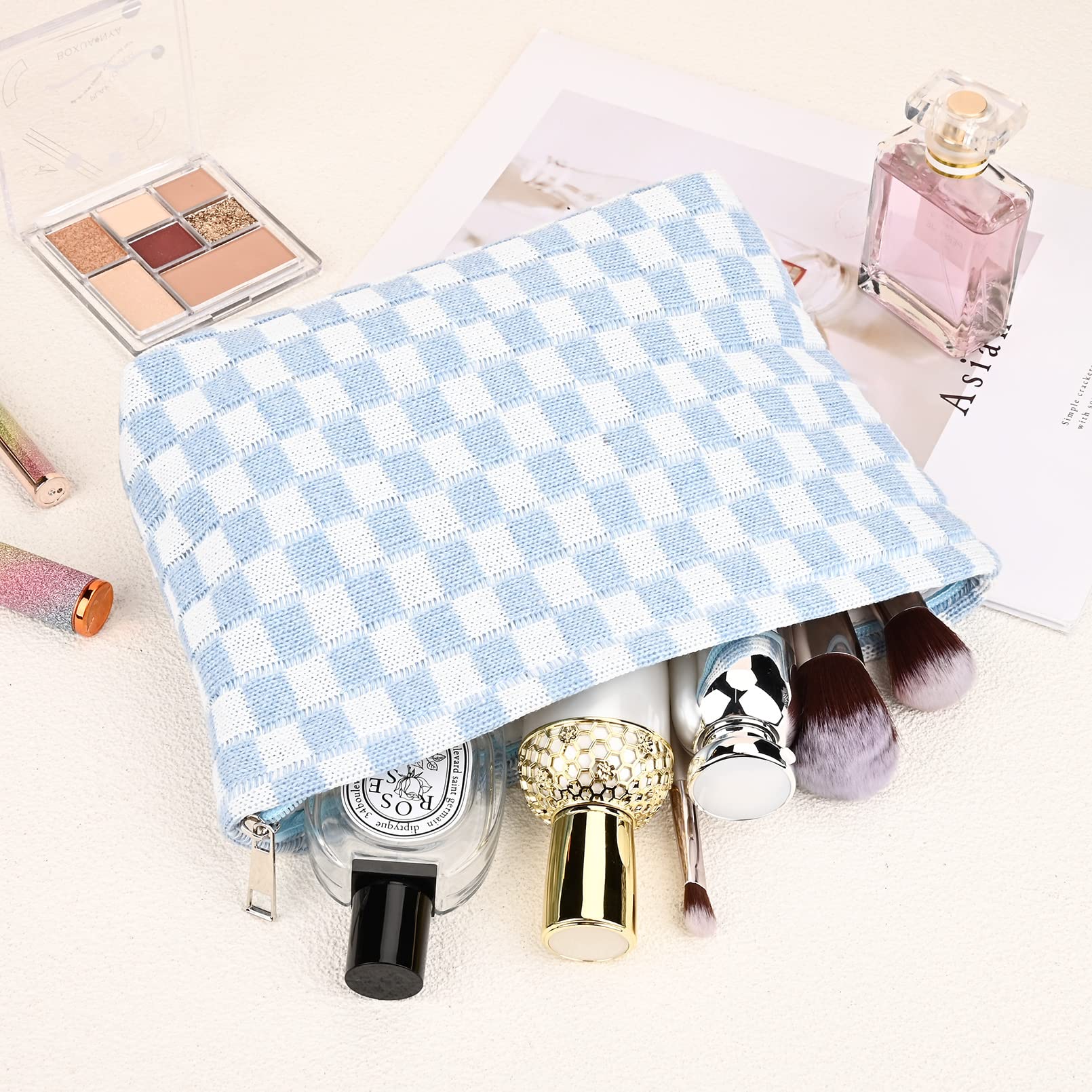 SOIDRAM checkered bag open view for quick-access essentials