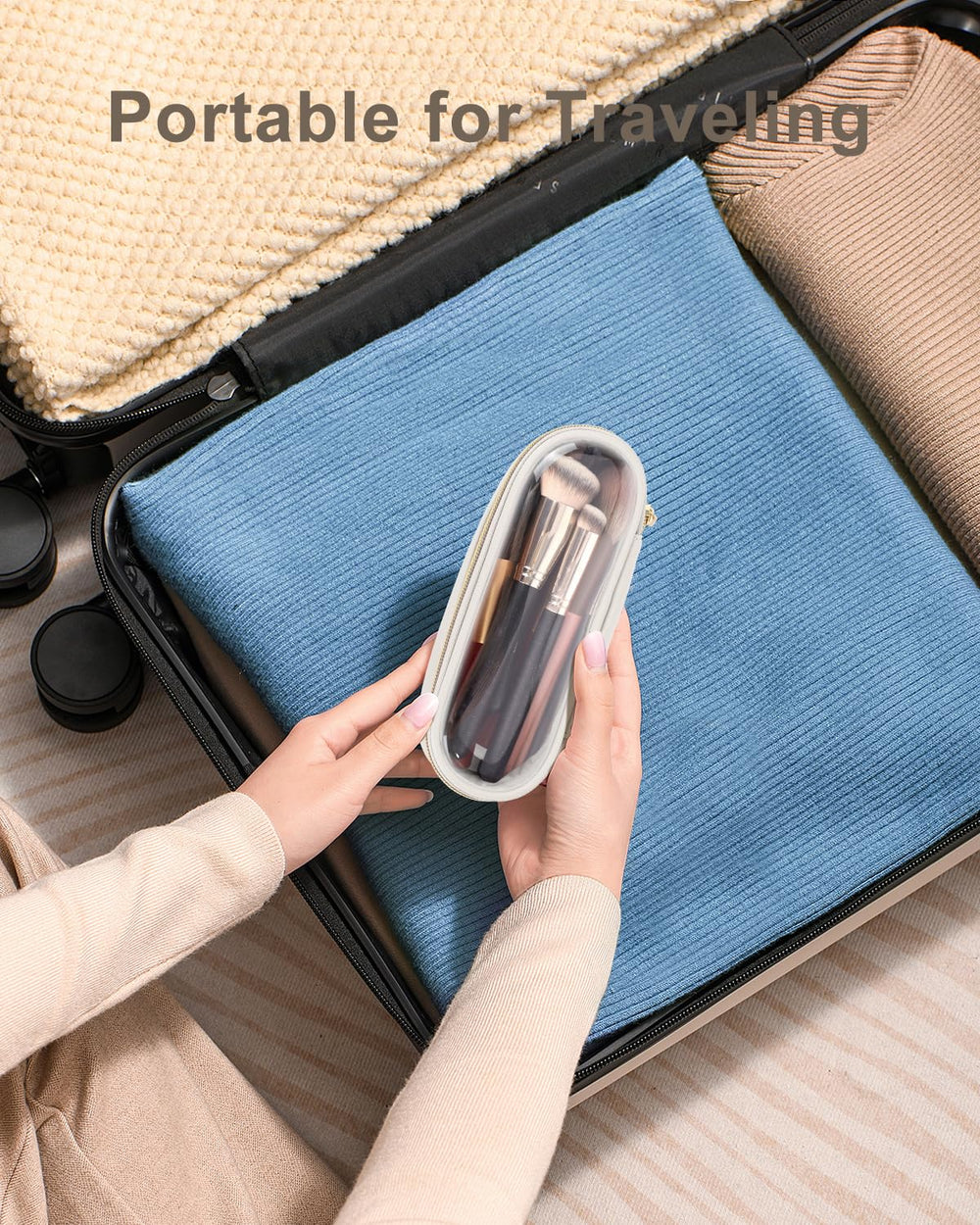 Soimeat secure metal zip closure preventing brushes from falling out.