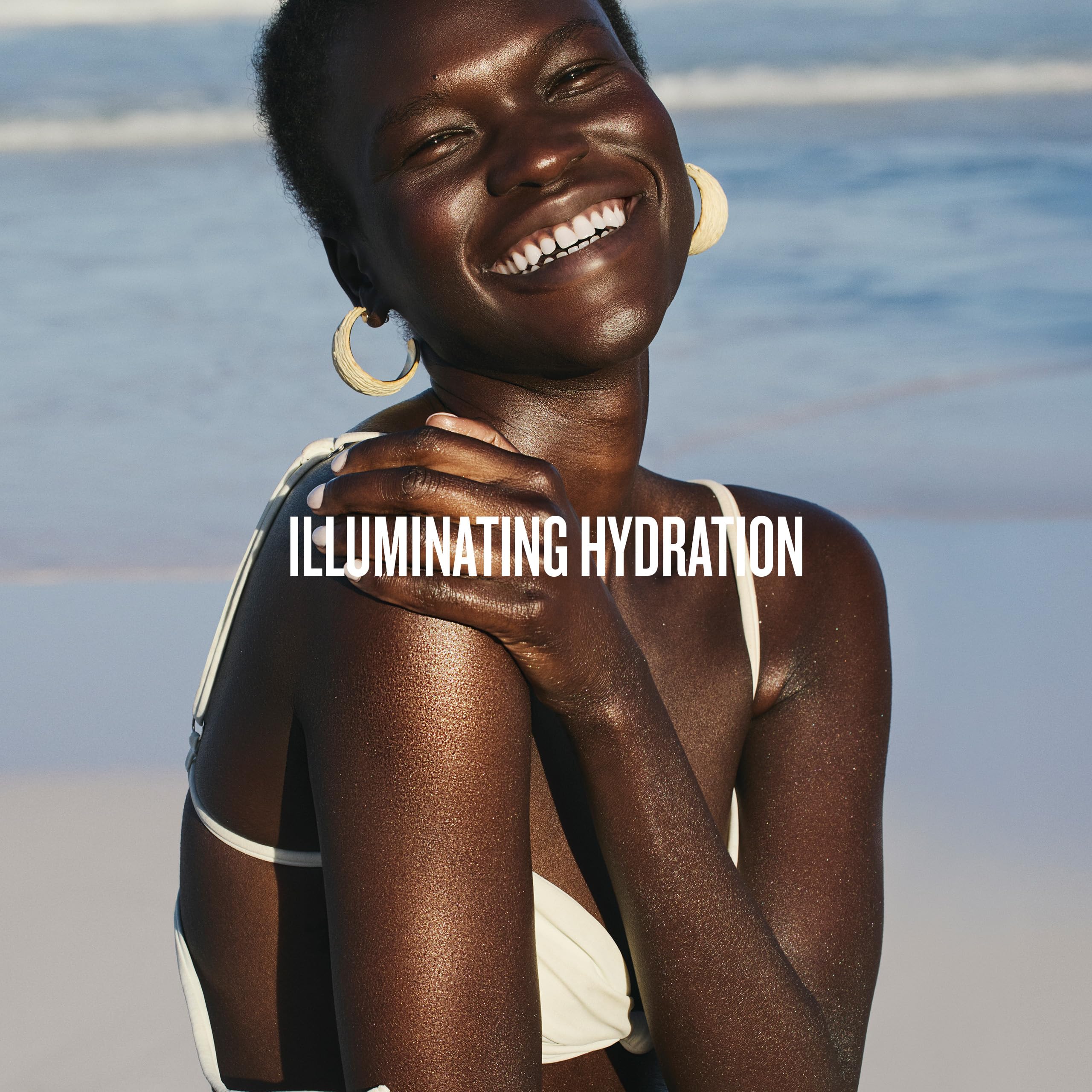 Sol de Janeiro Glowmotions bronze tone highlights natural radiance on skin.