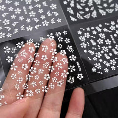 Splocudu 3D rhinestones detail highlight glamorous accents for manicures.